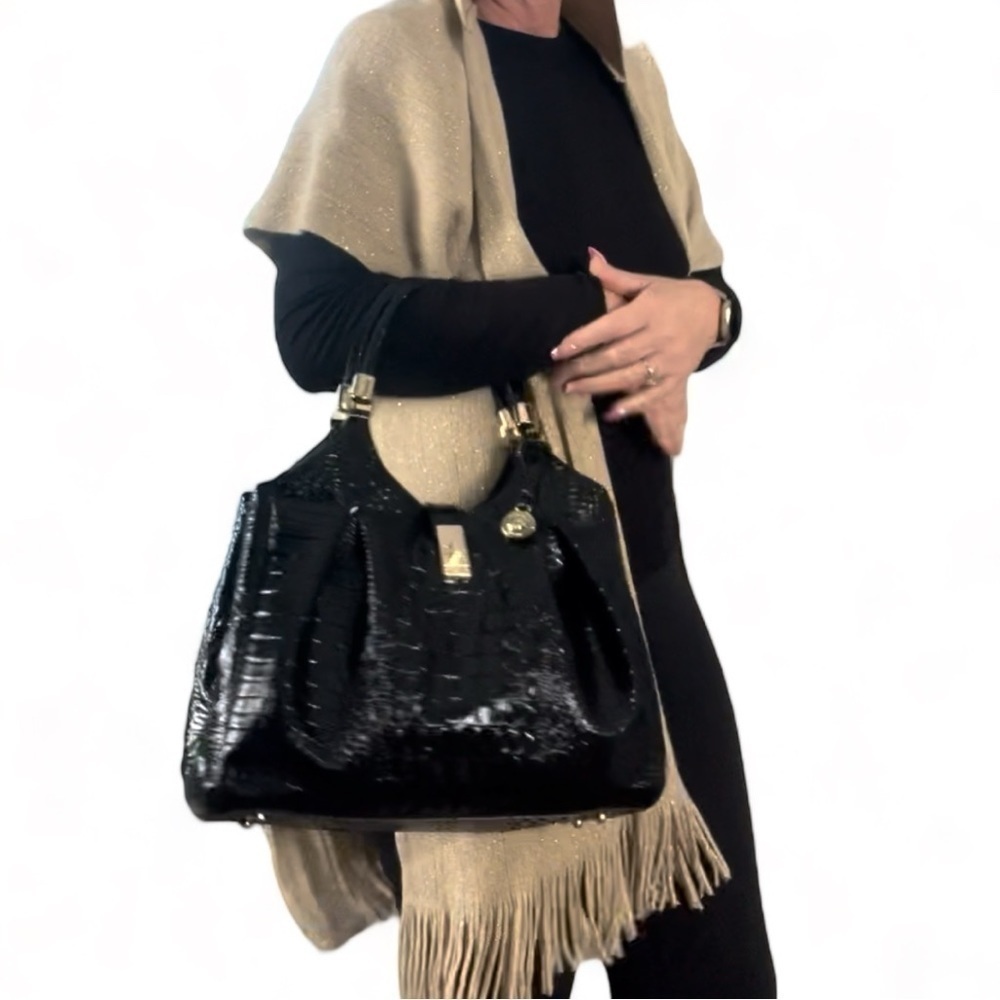 MIA & TESS Beige Metallic Gold Knit Fringe Hooded Poncho Wrap One Size New